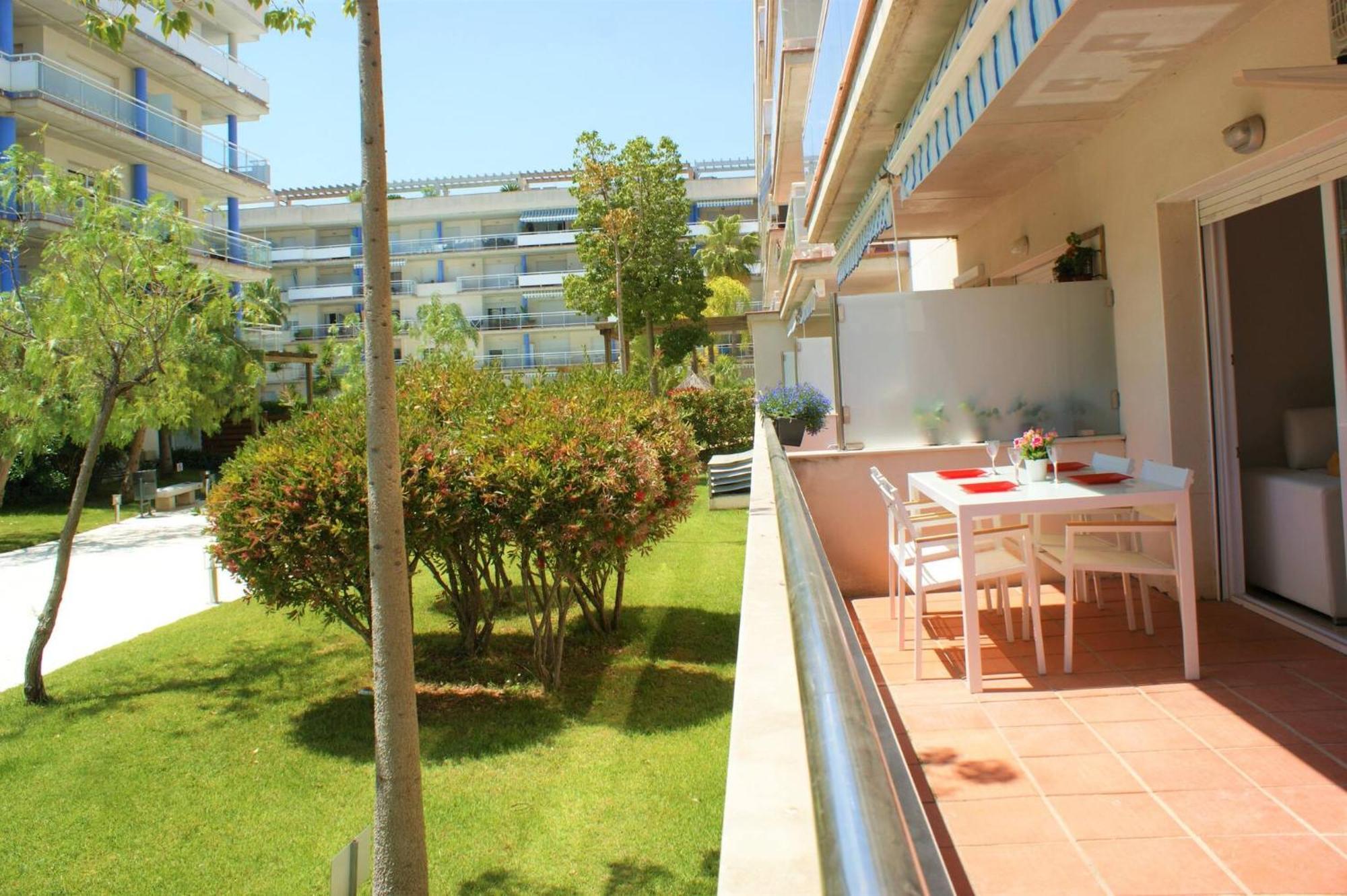 Precioso Apartamento Para 6 Personas Roses Luaran gambar